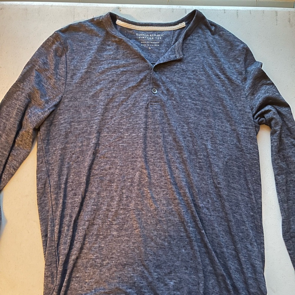 Banana Republic Long sleeve tee